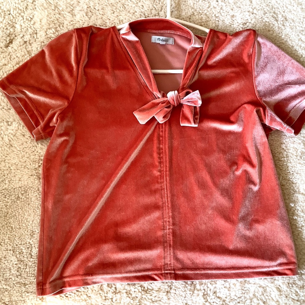MADEWELL SZ L SHORT SLEEVE TOP SHIRT VELOUR WITH TIE PEACY/PINK V NECK EXCELLENT